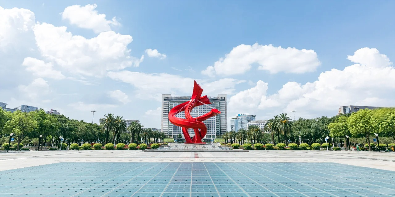 Urban Landscape Metal Red Ribbons Art Sculpture