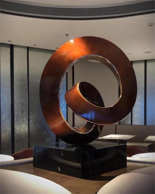 Modern Stainless Steel Mobius Ring Art Sculpture For Hotel