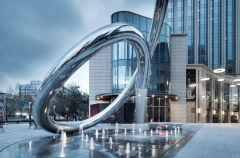 Outdoor Water Fountain Sculpture
