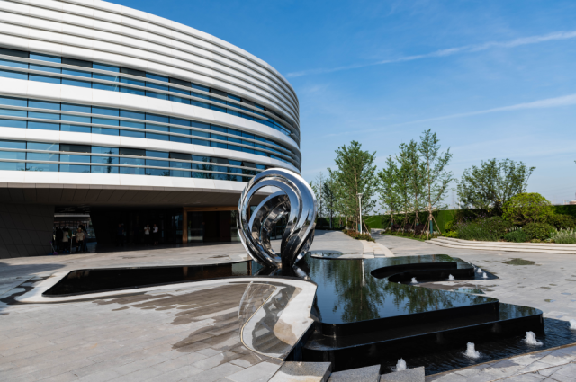 Modern Urban Stainless Steel Cloud Art Sculpture