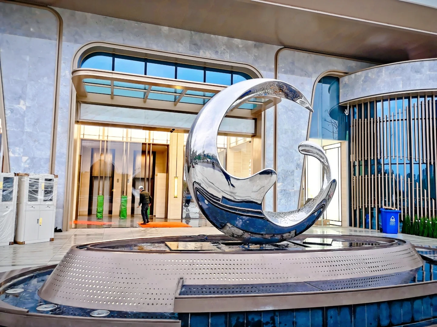 Outdoor Stainless Steel Water Feature Bright Moon Sculpture