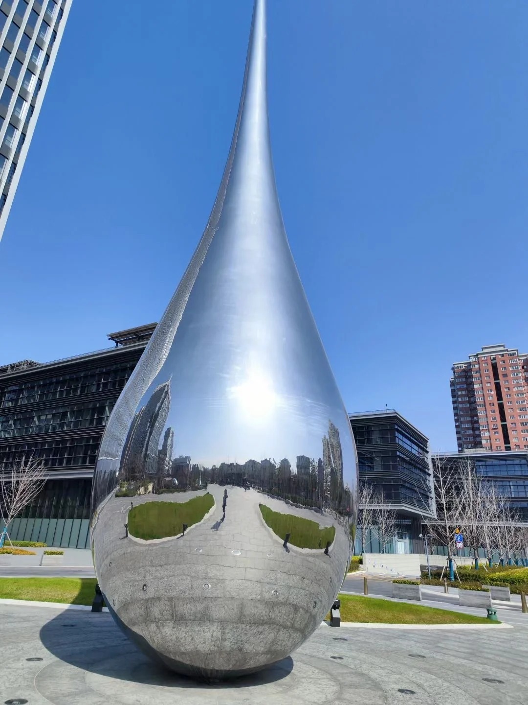 Large Water Drop Modern Stainless Steel Outdoor Sculpture