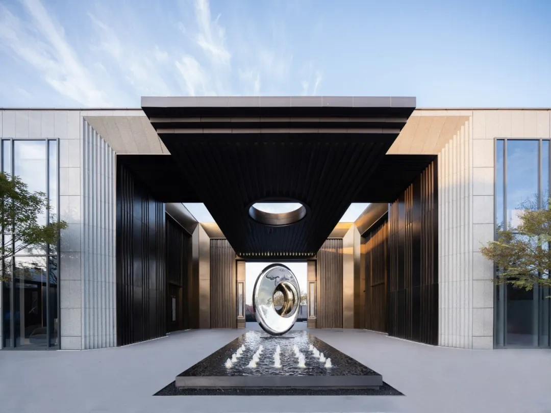Outdoor Stainless Steel Mirror Polished Art Design Sculpture