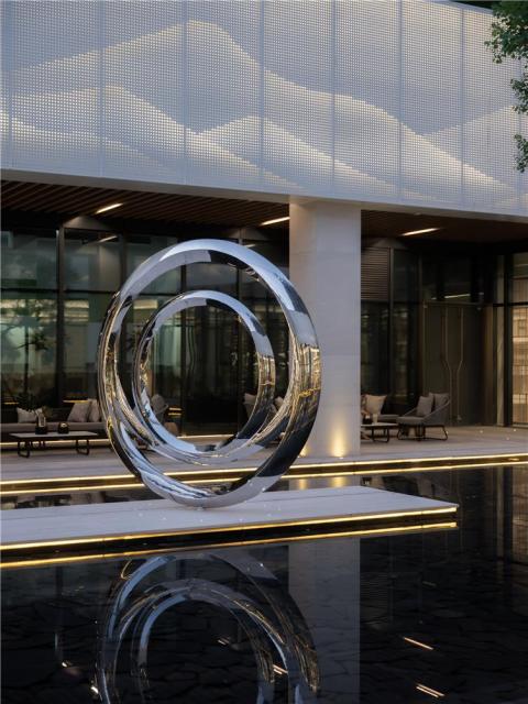 Large Modern Stainless Steel Rings Design Sculpture