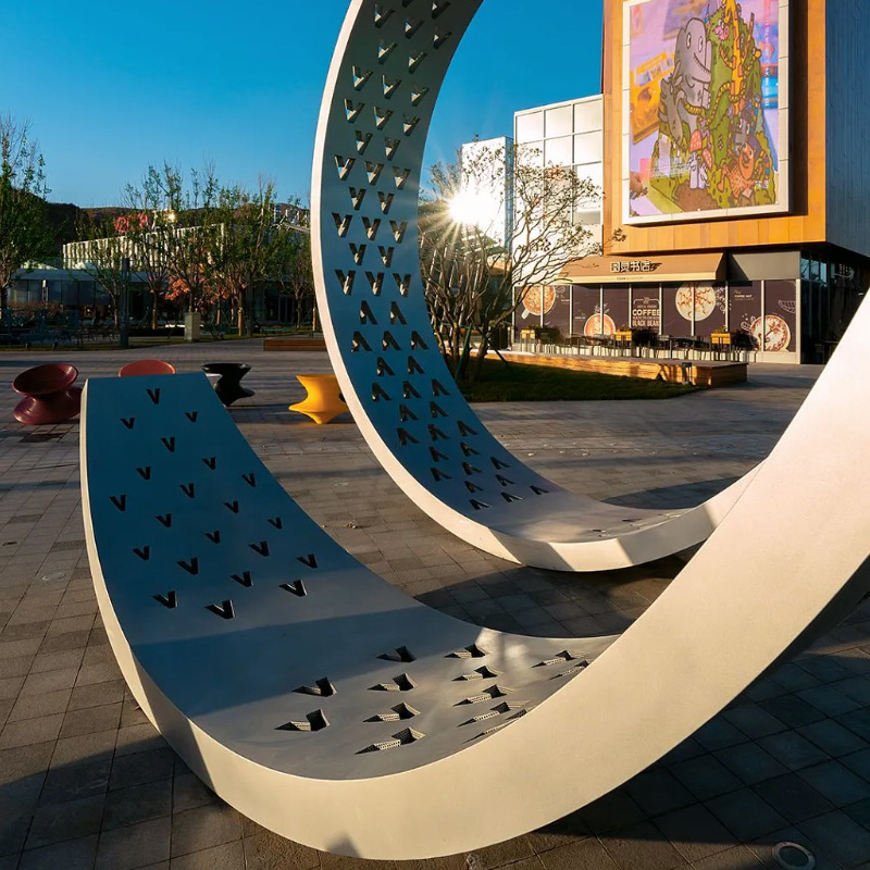 Outdoor Multifunctional Stainless Steel Glowing Tunnel Perforated Sculpture