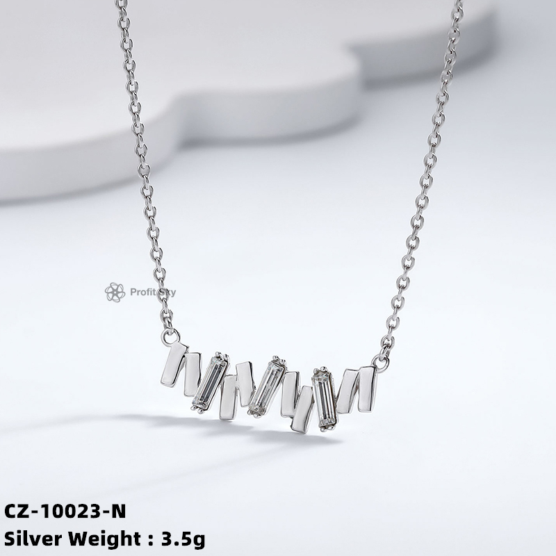 Simply Chic: Classic 925 Silver Necklace