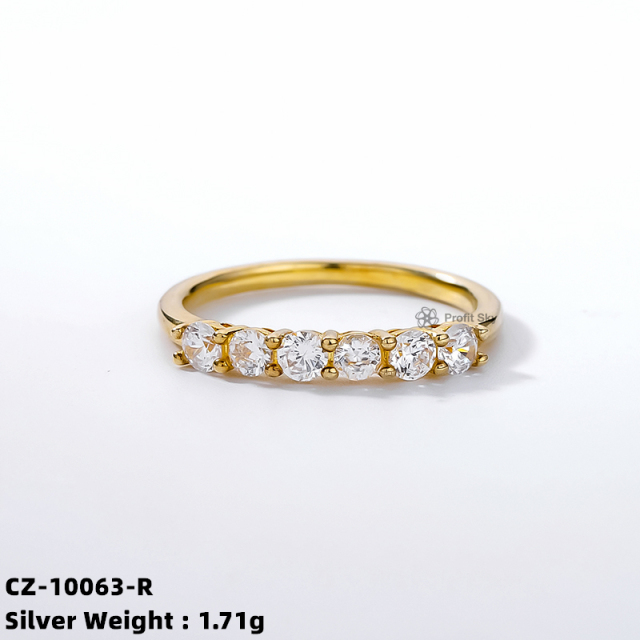 Zirconia Halo Ring - Sterling Silver Beauty