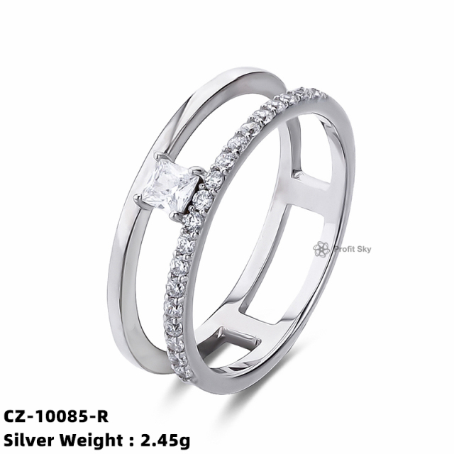 Zirconia Infinity Knot Ring - Sterling Silver