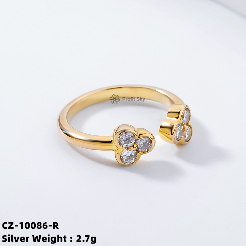 Glamorous Zirconia Statement Ring - Sterling Silver