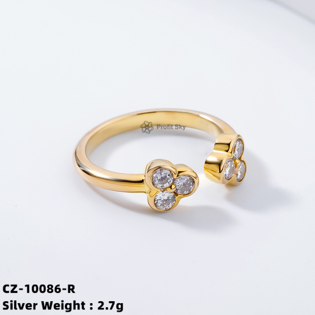Glamorous Zirconia Statement Ring - Sterling Silver