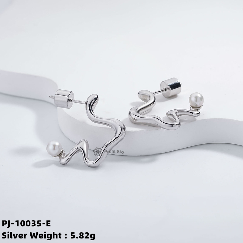 Boho Chic Delight: Silver Hoop Earrings with Cultured Pearl Drops
