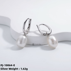 Timeless Treasures: Vintage Style Silver Pearl Earrings