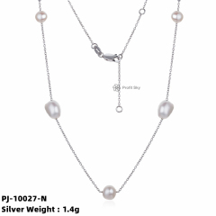 Graceful Simplicity: Minimalist Silver and Pearl Necklace