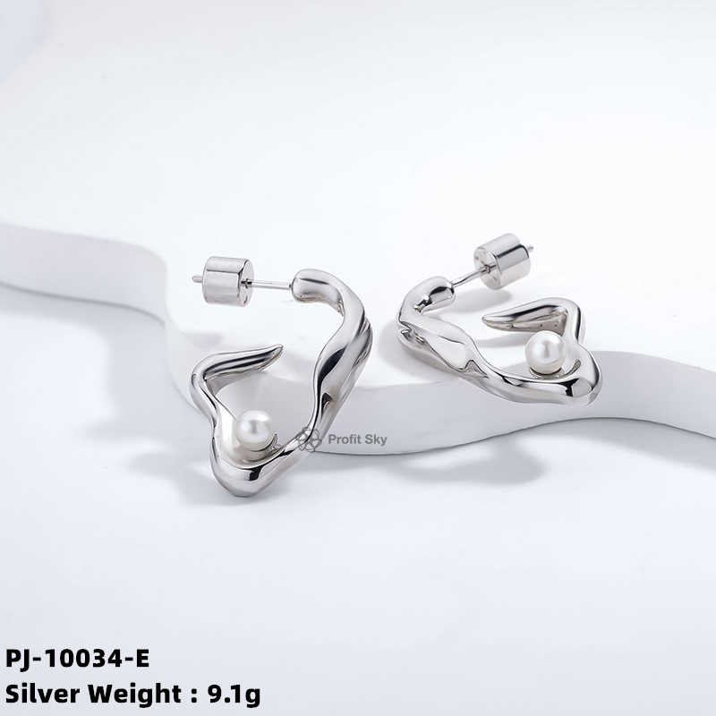 Boho Chic Delight: Silver Hoop Earrings with Cultured Pearl Drops