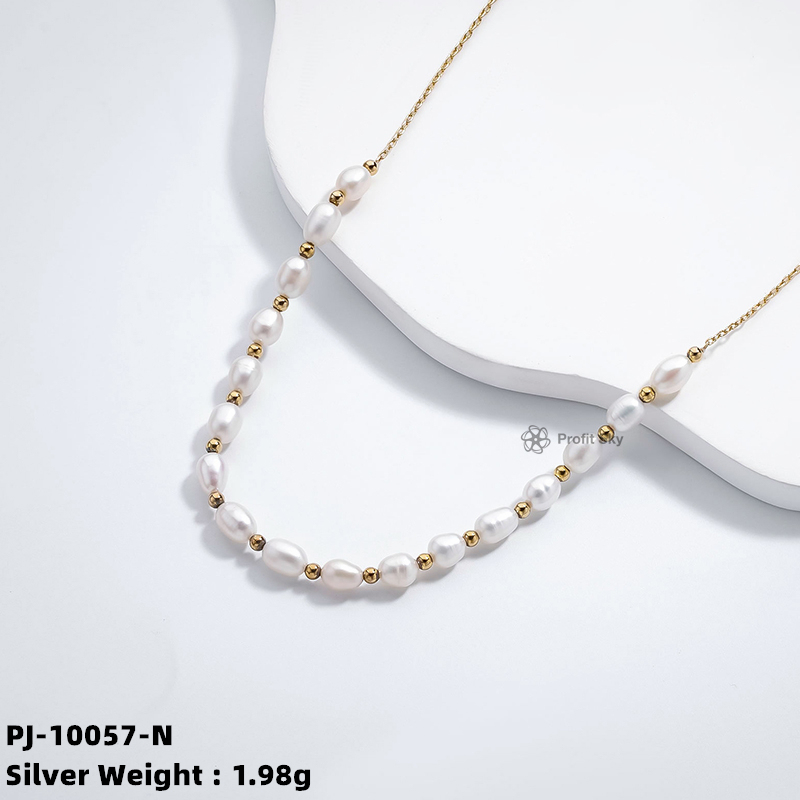 Classic Elegance: Vintage Style Silver Pearl Necklace