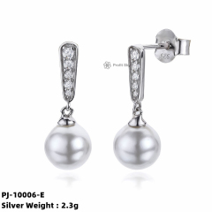 Timeless Elegance: Sterling Silver and Freshwater Pearl Drop Earrings