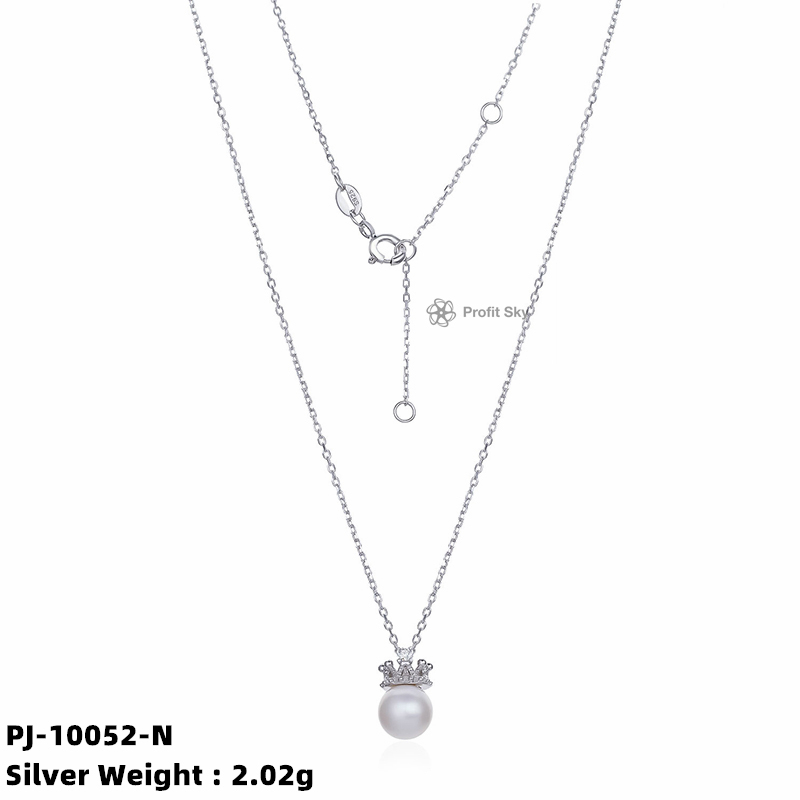 Classic Elegance: Vintage Style Silver Pearl Necklace