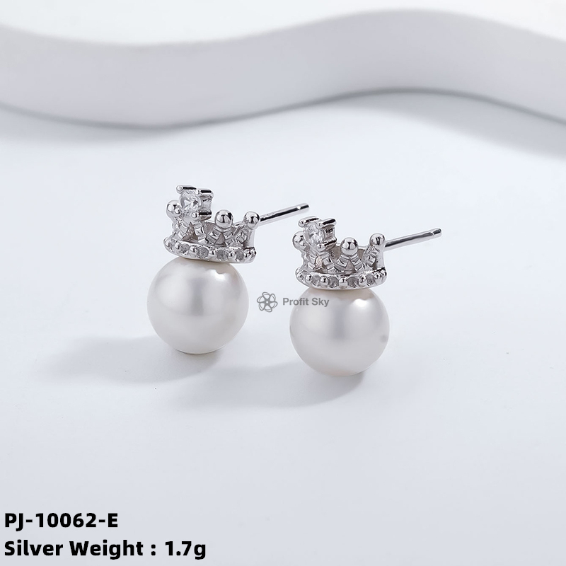Bohemian Rhapsody: Silver and Pearl Earrings