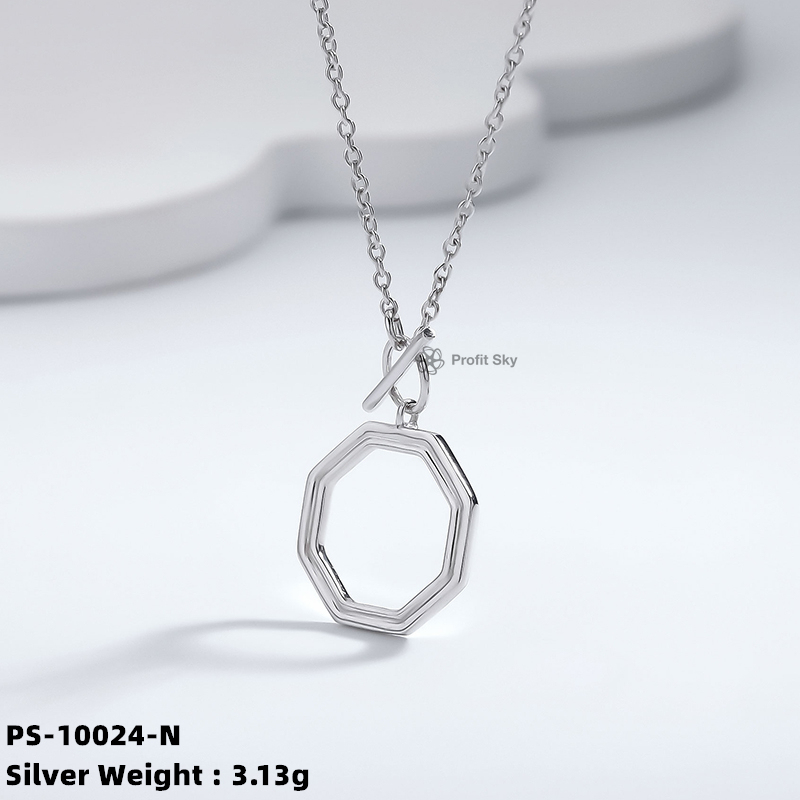 Timeless Beauty: Handcrafted Silver Pendant Necklace