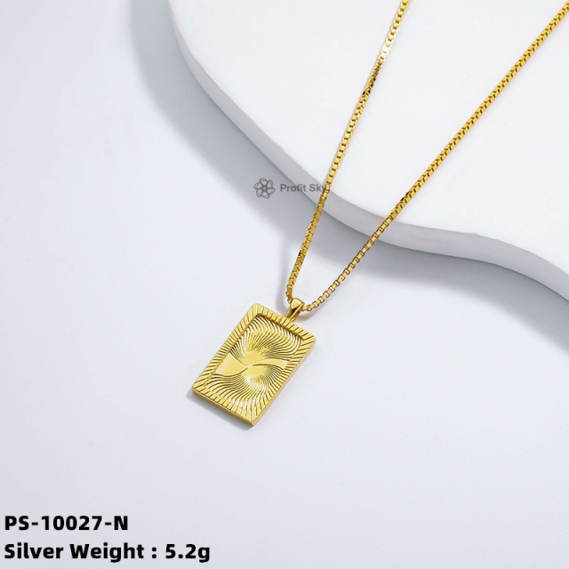 Customized Elegance: Personalized Silver Necklace