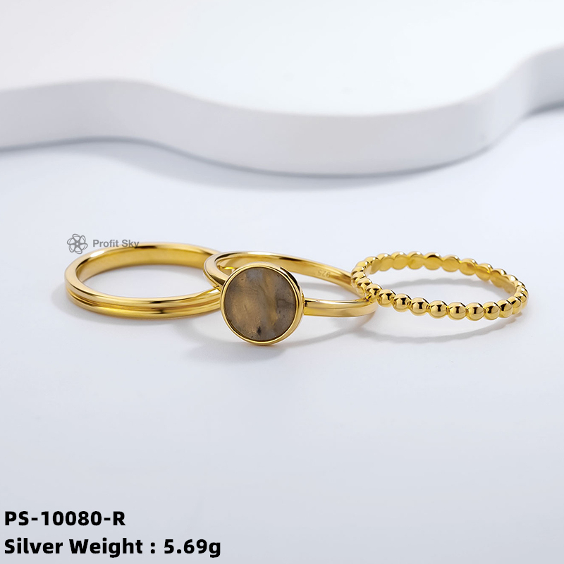 Customized Elegance: Personalized Heart-shaped Sterling Silver Ring