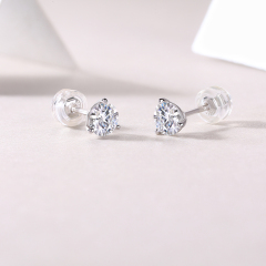 Classic Round Moissanite Diamond Stud Earrings