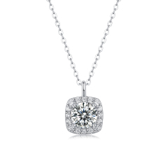 Customizable Moissanite Diamond Pendant Jewelry