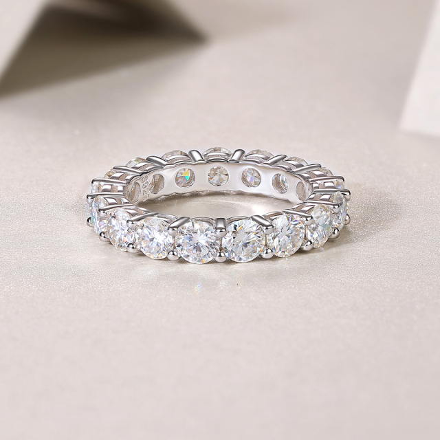 Classic Round Cut Moissanite Silver Ring