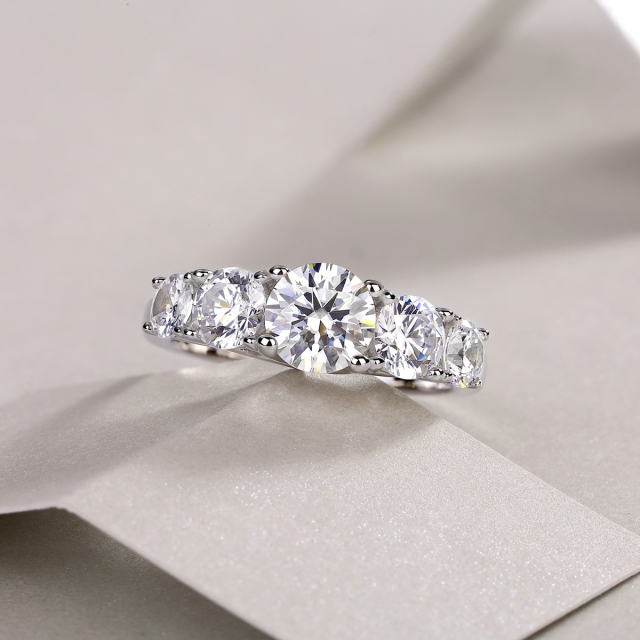 Vintage-Inspired Sterling Silver Moissanite Diamond Ring