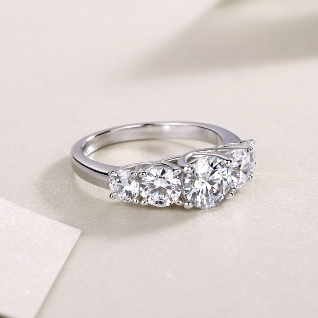 Vintage-Inspired Sterling Silver Moissanite Diamond Ring