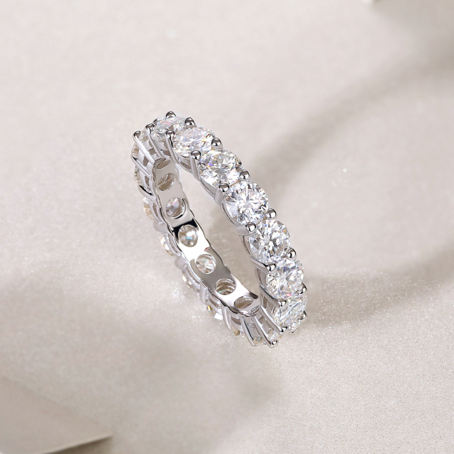 Classic Round Cut Moissanite Silver Ring
