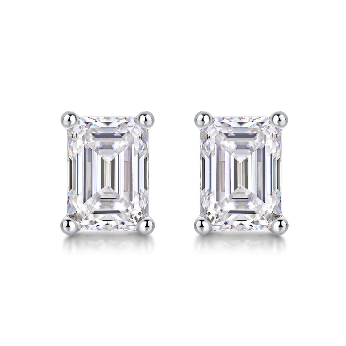 Timeless Elegance: Moissanite Diamond Stud Earrings