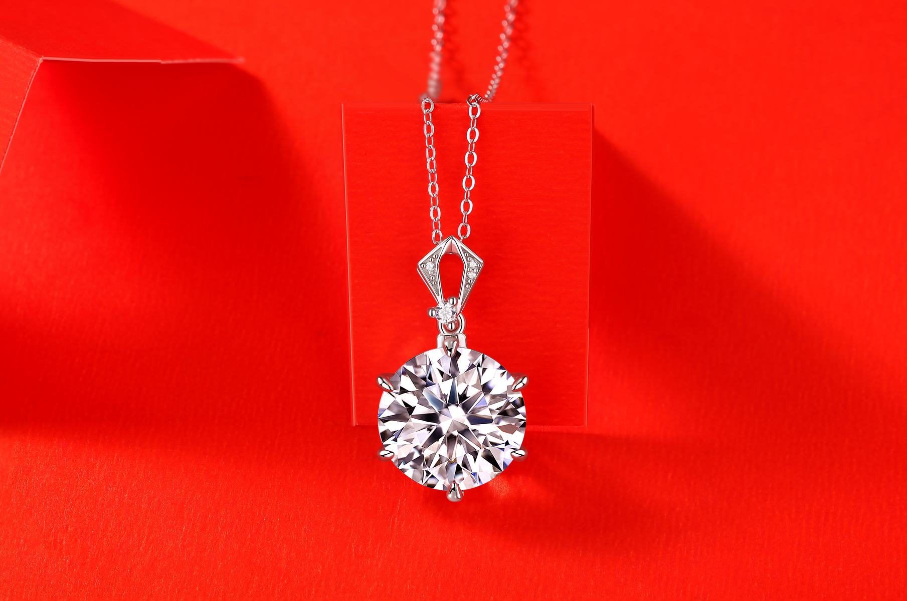 Customizable Moissanite Diamond Pendant Jewelry