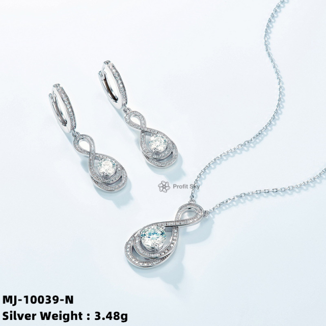 Radiant Moissanite Flower Necklace