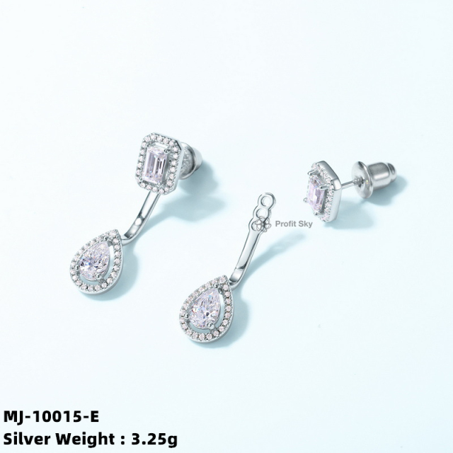 Classic Round Moissanite Diamond Stud Earrings
