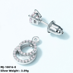 Timeless Elegance: Moissanite Diamond Stud Earrings