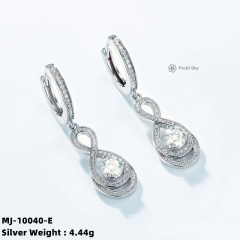 Vintage-Inspired Moissanite Studs Earrings
