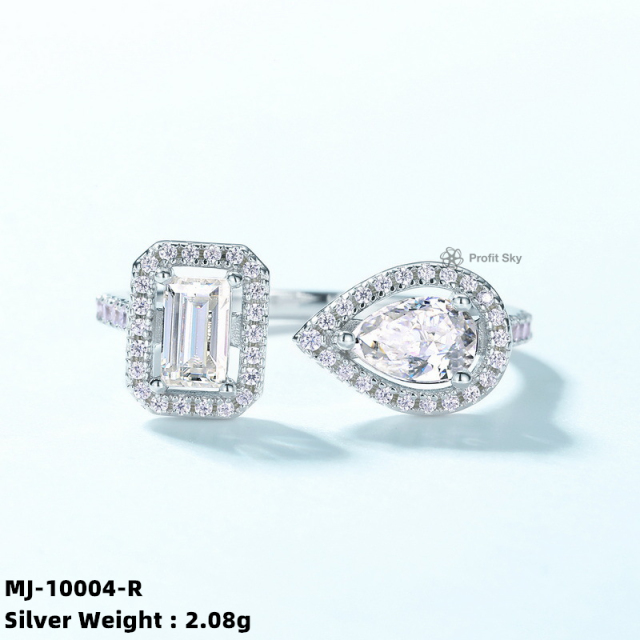 Vintage-Inspired Sterling Silver Moissanite Diamond Ring
