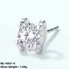 Dainty Moissanite Studs Earrings for Everyday Glam