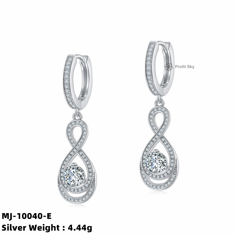 Vintage-Inspired Moissanite Studs Earrings