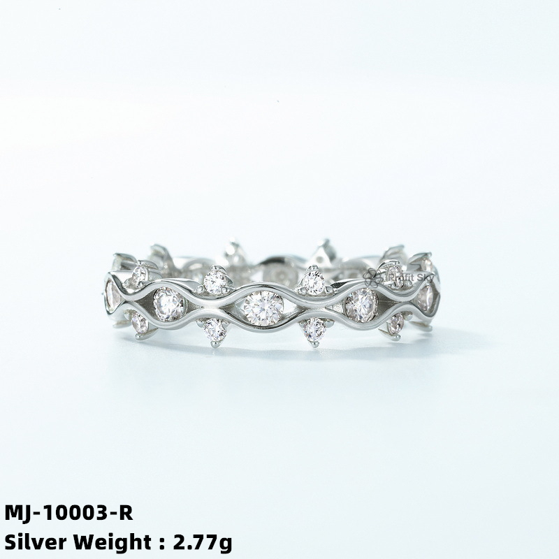 Vintage-Inspired Sterling Silver Moissanite Diamond Ring