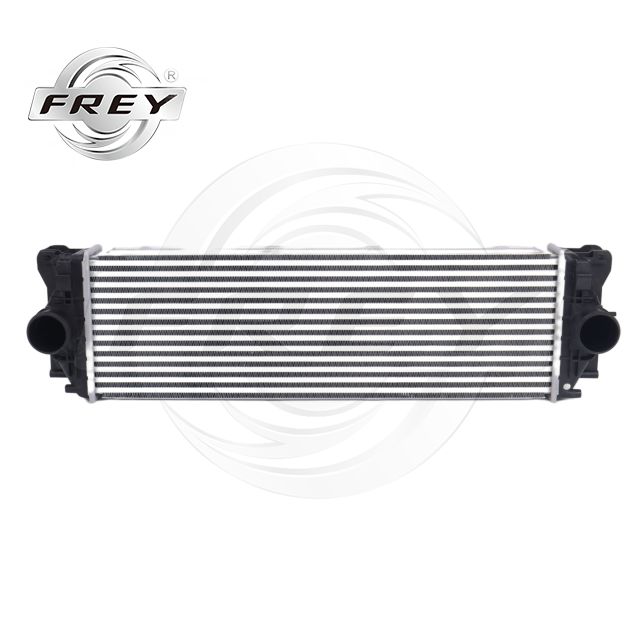 FREY Mercedes Sprinter 9065010101 Engine Parts Intercooler