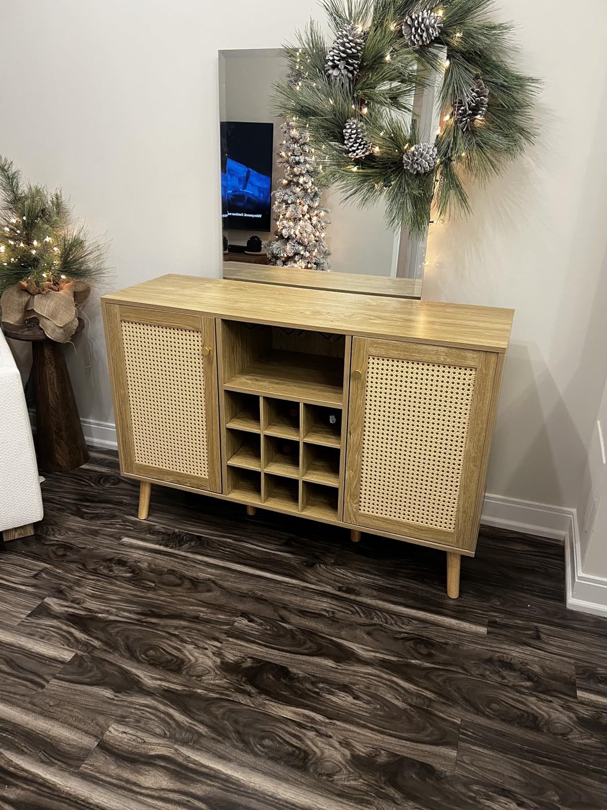 Anmytek Rattan Wine Bar Cabinet 2-Door Farmhouse Liquor Cabinet with Wine Rack and Glass Holder, White Sideboard Buffet Storage, Modern Wooden Coffee Bar Cabinet for Living Dining Room Kitchen