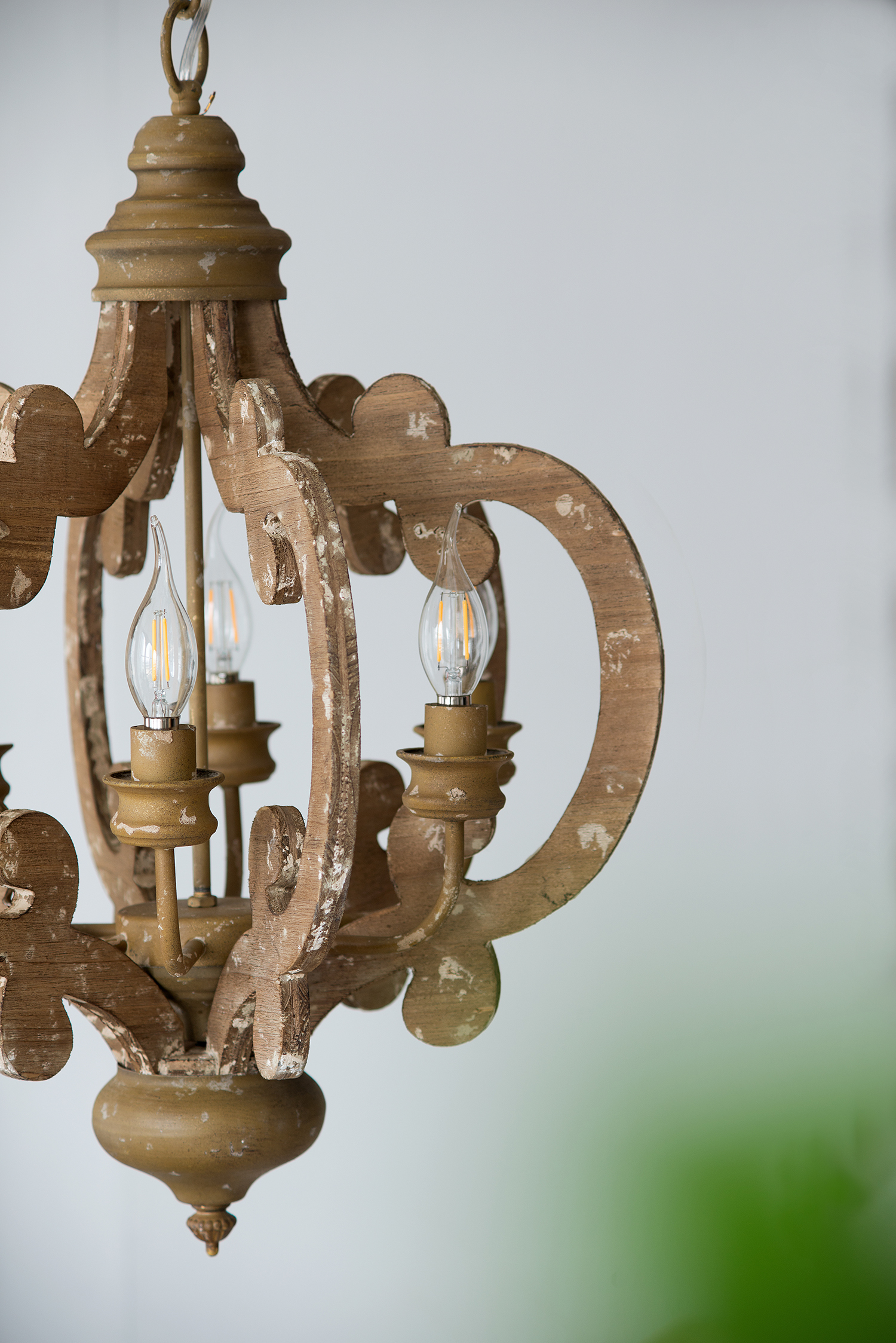 Anmytek Farmhouse 6‑Light Wood Chandelier Adjustable Chain Pendant Light Fixture for Dining Room Living Room Entryway Bulb Not Included