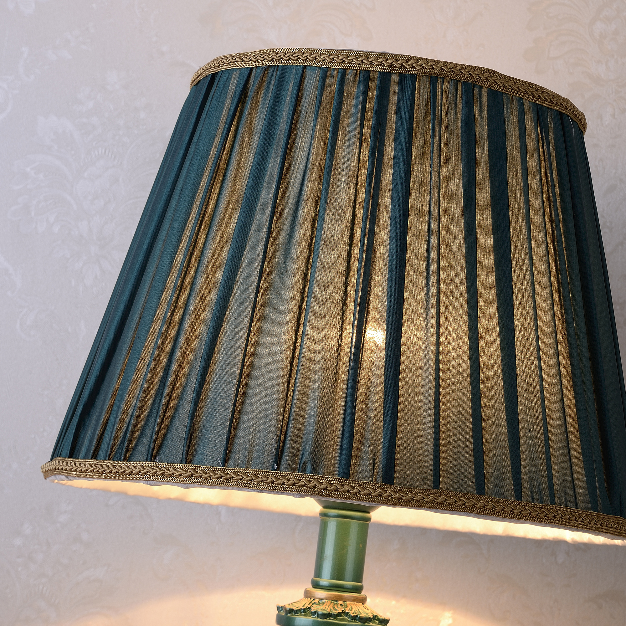 Anmytek Farmhouse Table Lamp Vintage Hollow Out Resin Lamp Dark Green With Nightlight Bulb Included For Living Room Bedroom End Table