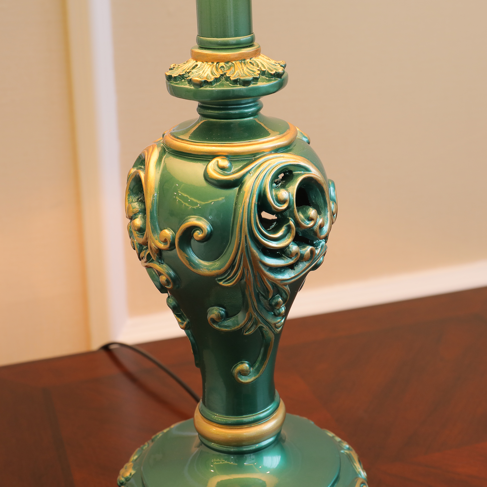 Anmytek Farmhouse Table Lamp Vintage Hollow Out Resin Lamp Dark Green With Nightlight Bulb Included For Living Room Bedroom End Table