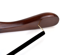Luxury Custom Wooden Coat Suit Hanger With Gold Hook And Velvet Bar