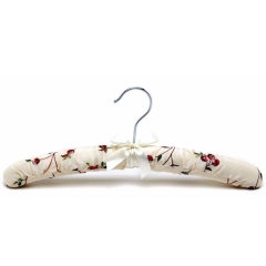 Flowered Satin Hanger Padded Clothing Hanger Silk Satin Sponge Hangers In Hotel