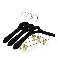 Luxury Black Velvet Plastic Wedding Dress Suit Coat Hangers With Gold Clips For Garment