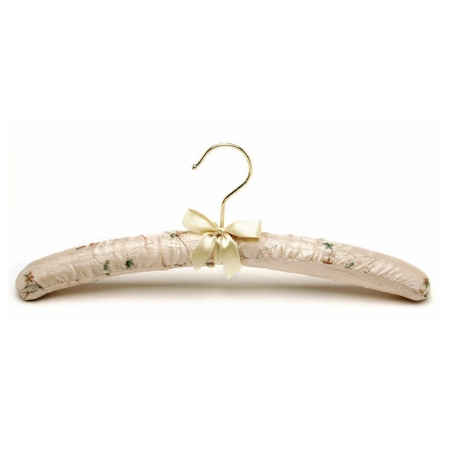 Flowered Satin Hanger Padded Clothing Hanger Silk Satin Sponge Hangers In Hotel